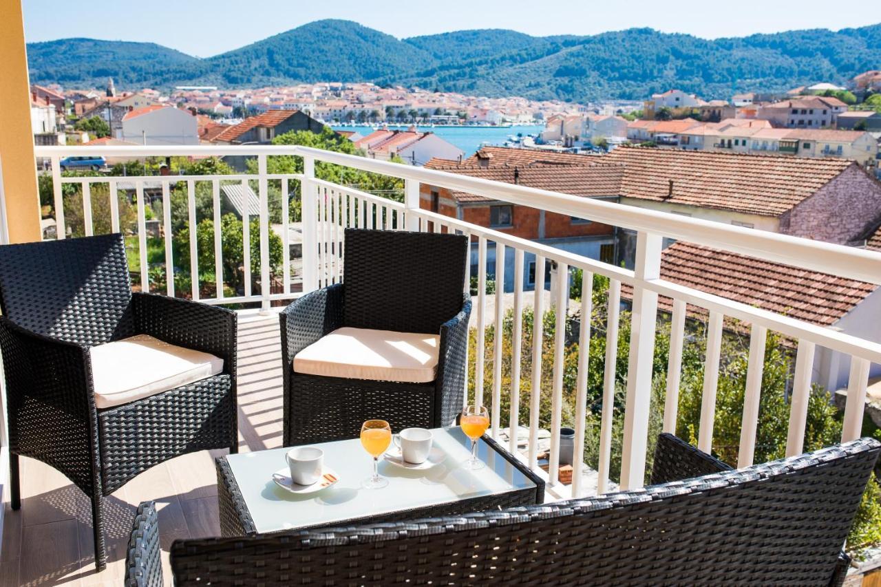 Apartments Sunshine Home Vela Luka Extérieur photo