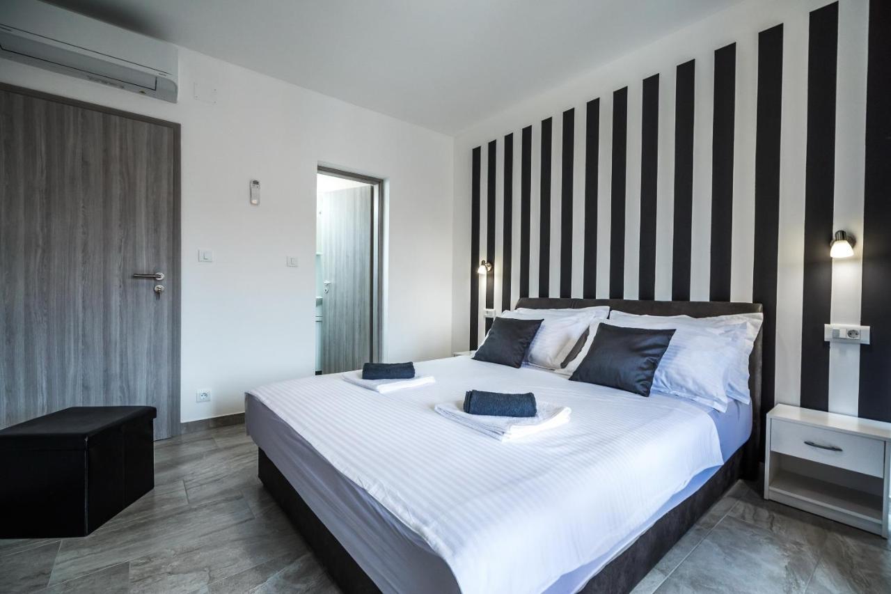 Apartments Sunshine Home Vela Luka Extérieur photo